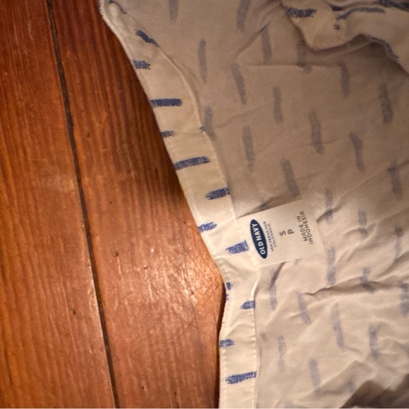 Old Navy Cream and Blue Women's tank top size small - Picture 4 of 4